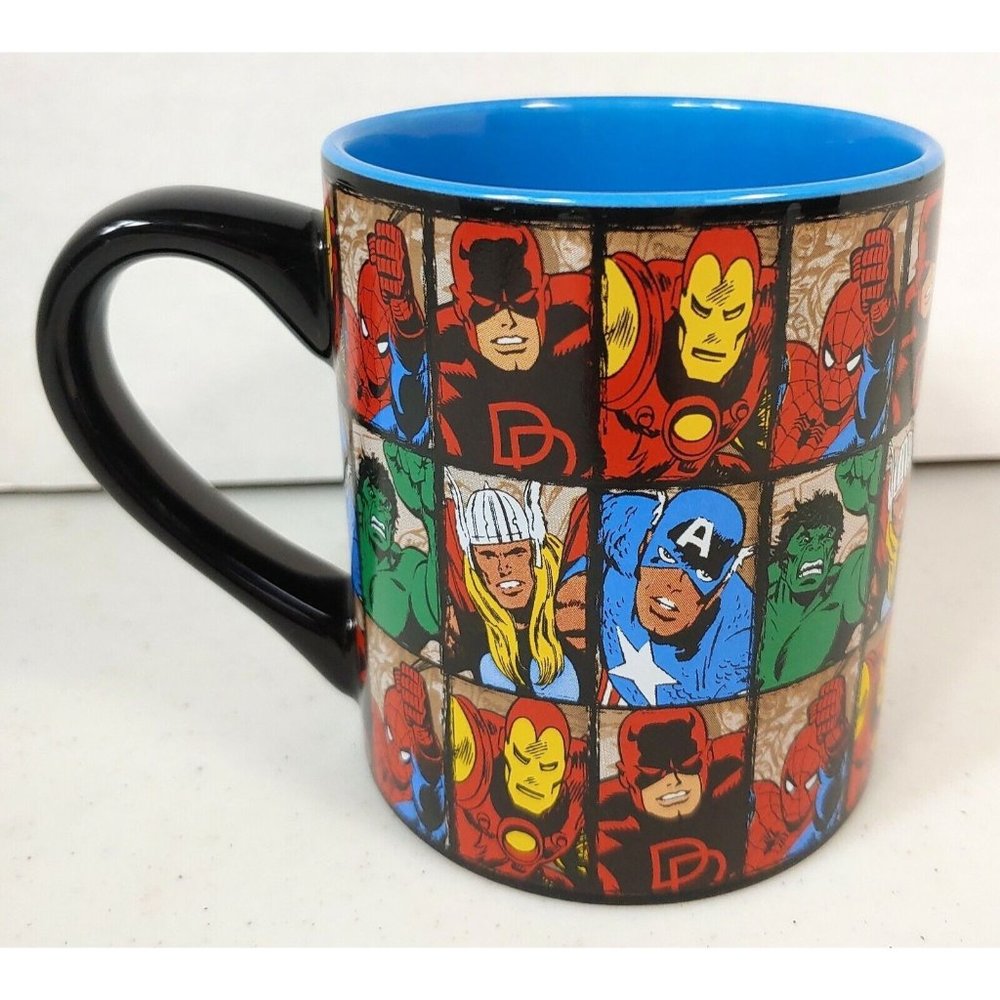 Marvel: The Avengers Hero Comics - 14oz. Coffee/Tea Mug - Black/Blue